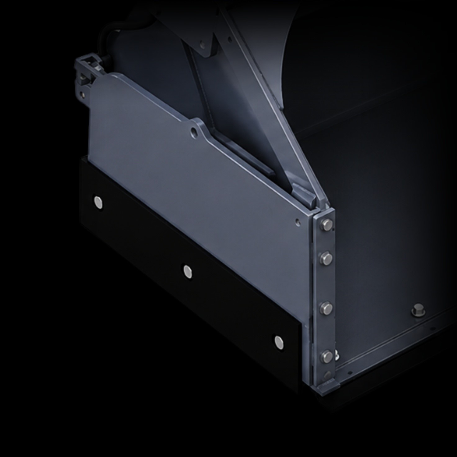 Wide Wing Movement Range